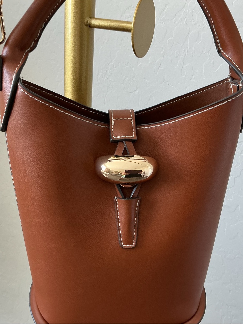 Brown Vegan Leather Bucket Bag Gold Hardware - Picture 4 of 6